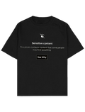 Southline Project “SENSITIVE” siyah tişört; göğüste “Sensitive content” ve “See Why” yazılı konsept baskı, minimal ve premium streetwear görünüm #siyah